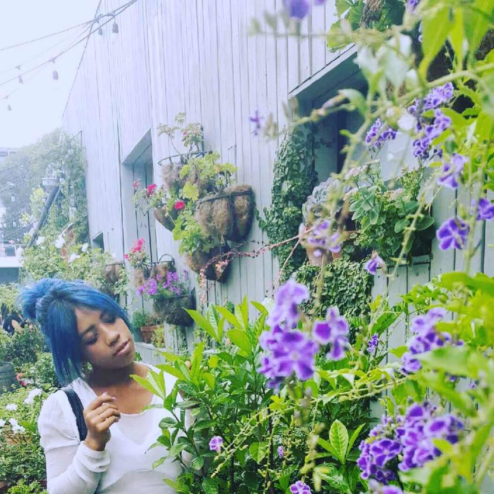 Meet your Posher, Mika